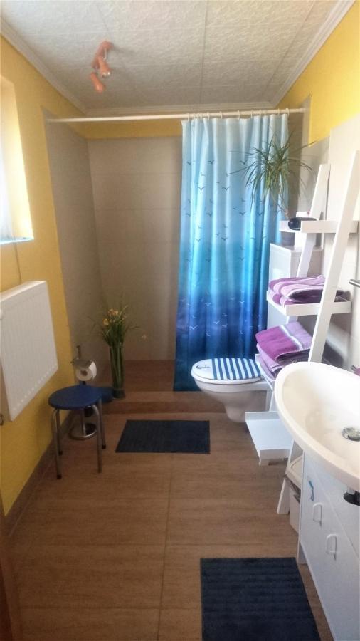 Ferienwohnung Neuensien Sellin  Exterior foto